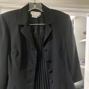 Peggy London, Petite 6, jacket/skirt, black